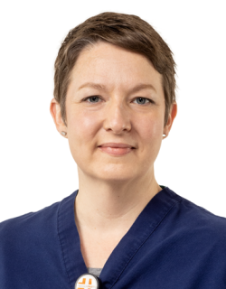 headshot of Erin McMurray, FNP-C