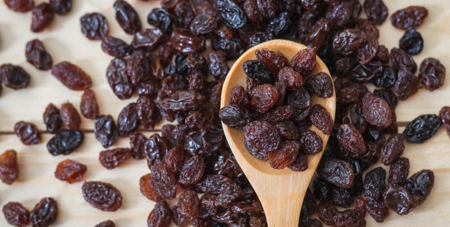 a cluster full of raisins